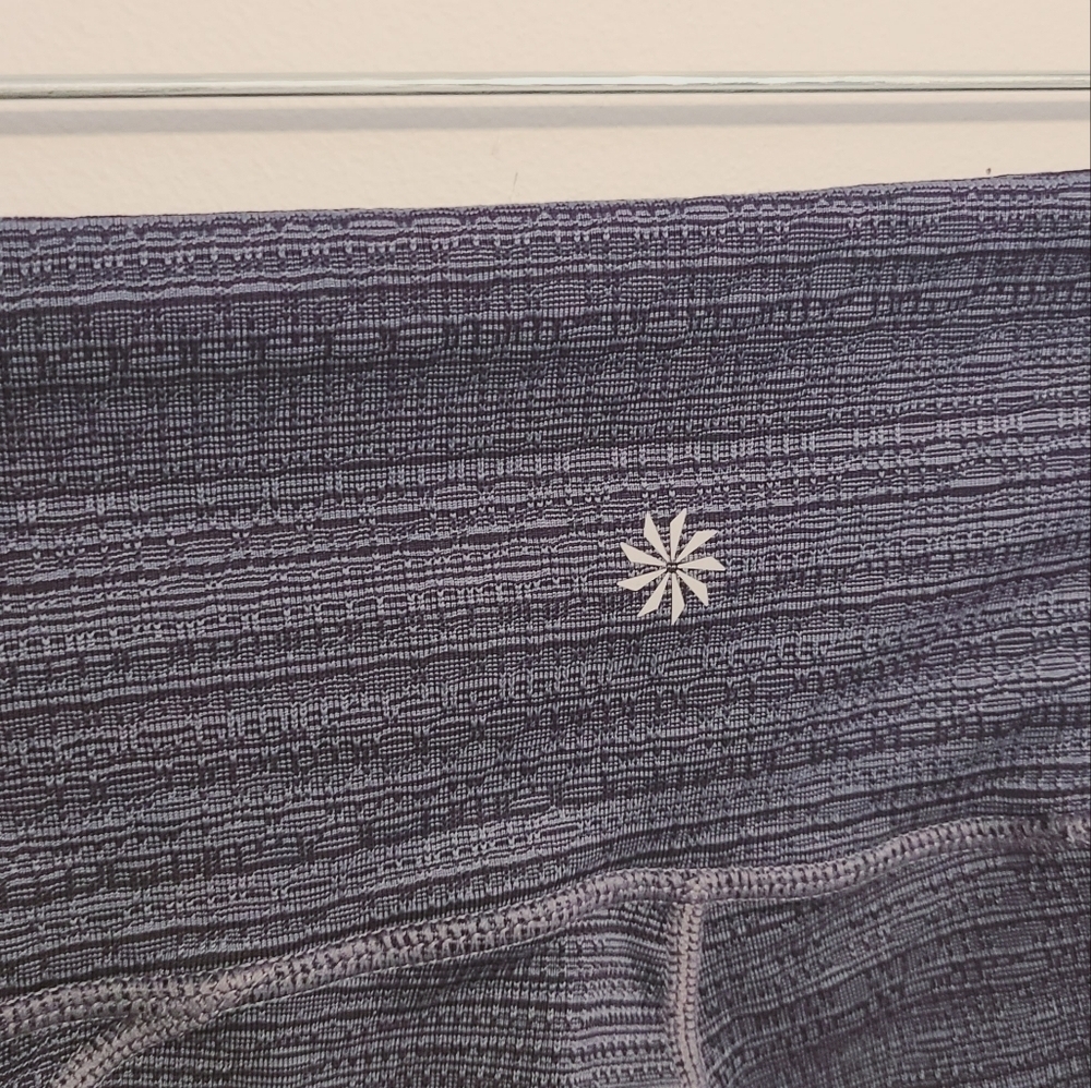 Athleta | Women's Blue Chat to Town Cropped Athletic Leggings (Size Medium) - Picture 11 of 13